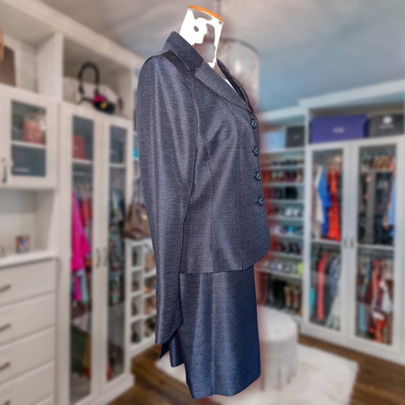 Le Suit Black Blazer and Skirt Set - Picture 4 of 9